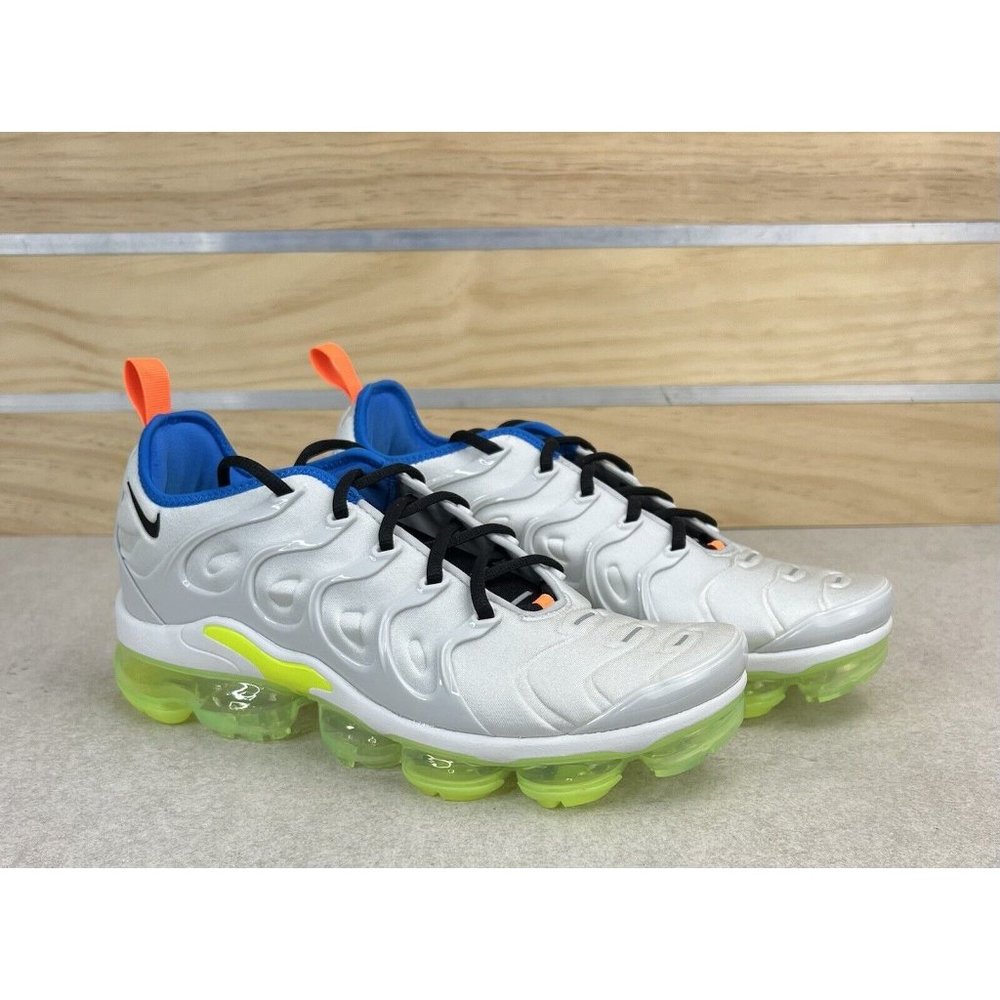 Nike Air VaporMax Plus Photon Dust Volt 2022 Size Womens 11 / Men’s 9.5 - Picture 6 of 10